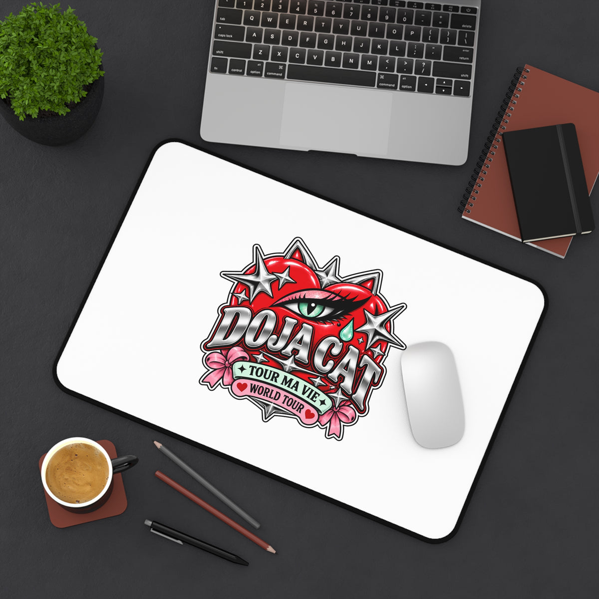 Red Heart Chrome Eye Desk Mat